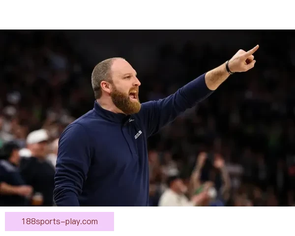 詹金斯关键时刻爆发助球队取胜湖人创生涯新高 詹金斯关键时刻爆发助球队取胜湖人创生涯新高