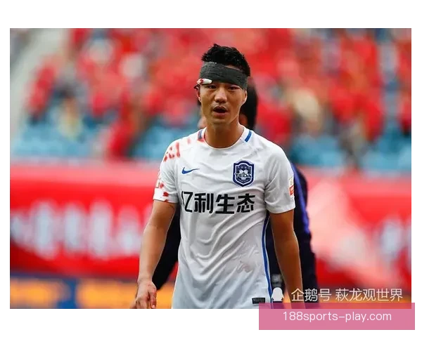 愿无大碍古德温倒地拼抢受压伤退场返回更衣室接受紧急治疗情况引关注